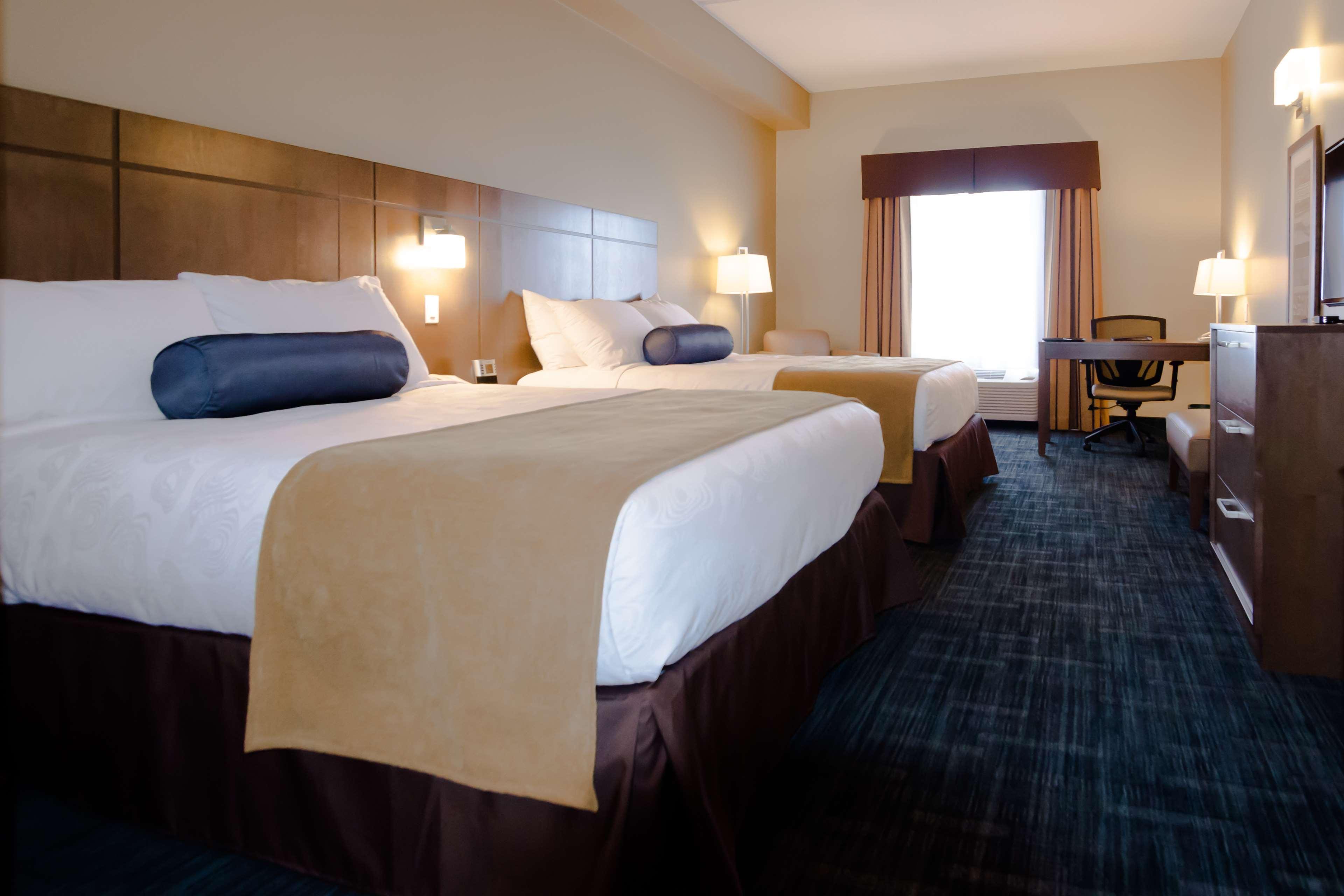 Best Western Plus Winnipeg West Headingley Экстерьер фото