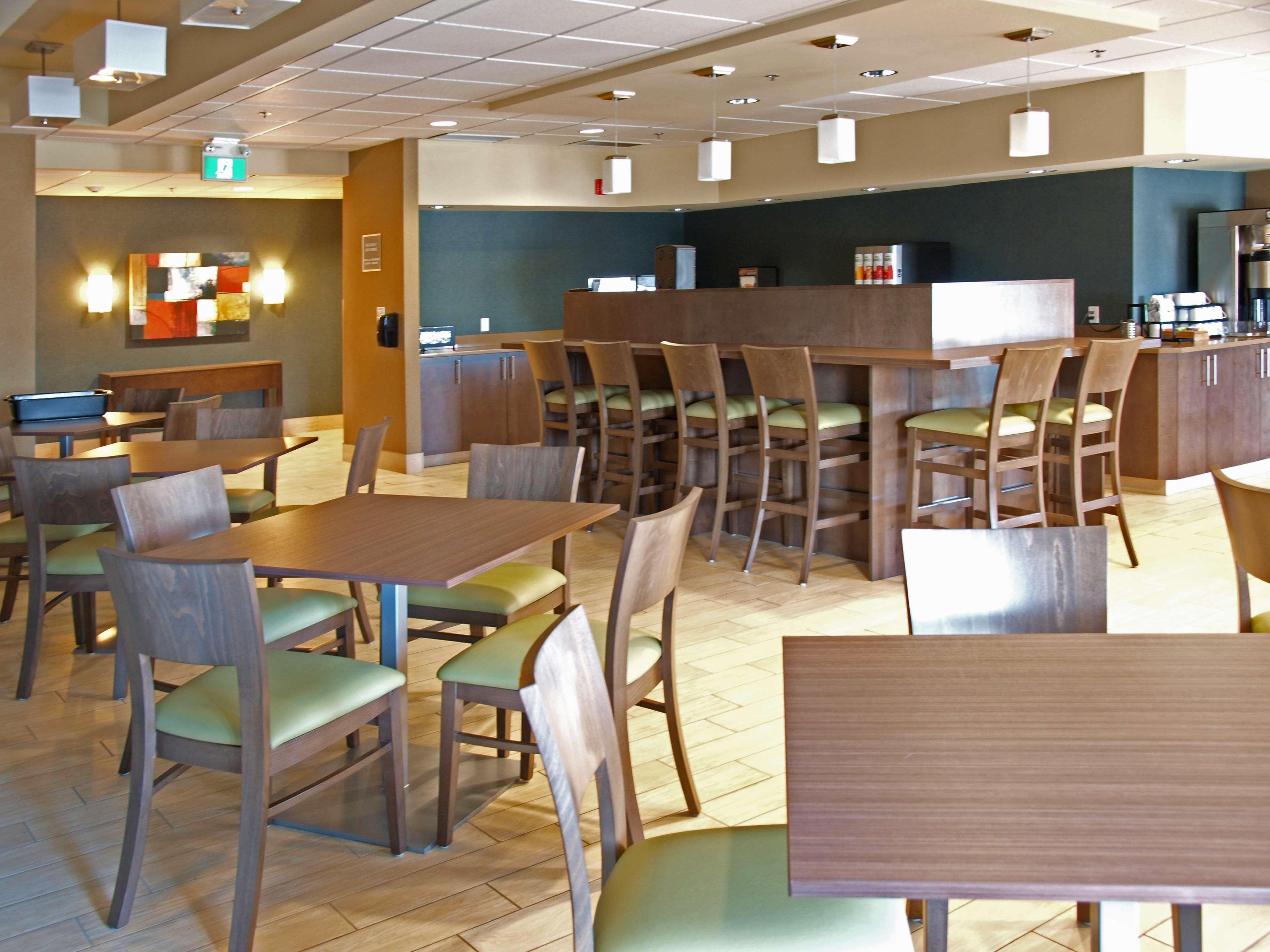Best Western Plus Winnipeg West Headingley Экстерьер фото